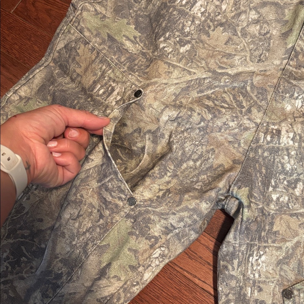 YoungLA CamoflaugeCargo Pants Size: Large NWT - Picture 6 of 8